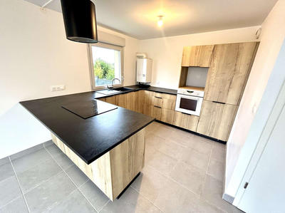 Appartement - 80 m² - 5 pièces