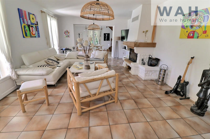 Villa - 167 m² - 6 pièces