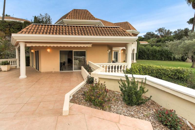 Appartement - 154 m² - 5 pièces