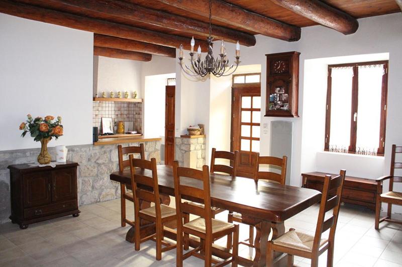 Maison - 186 m² - 6 pièces
