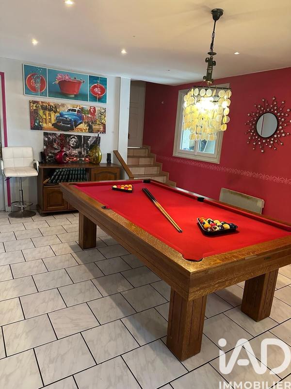 Maison - 295 m² - 12 pièces