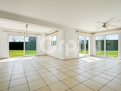 Maison - 177 m² - 6 pièces