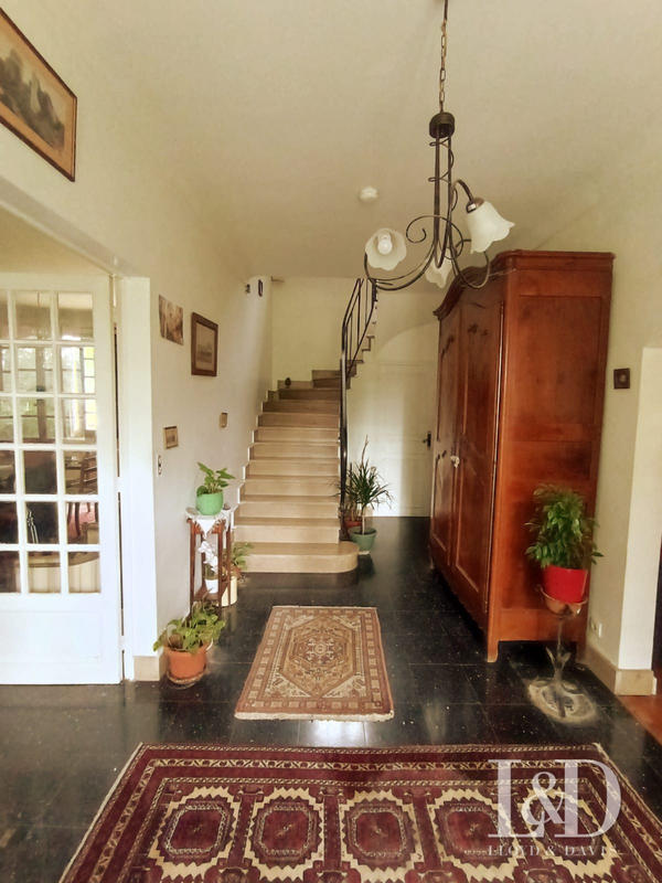 Maison - 170 m² - 6 pièces