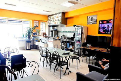 Fonds de commerce - Bureau - 64 m²