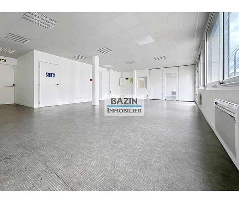 Local commercial - 125 m² - 2 pièces