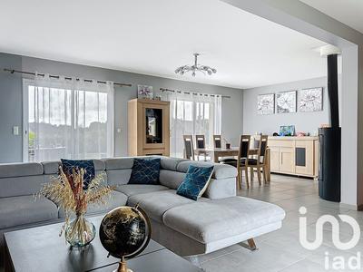 Maison - 210 m² - 10 pièces