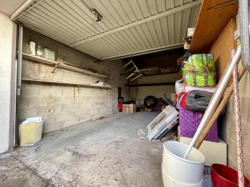 Parking / Garage - 15 m²