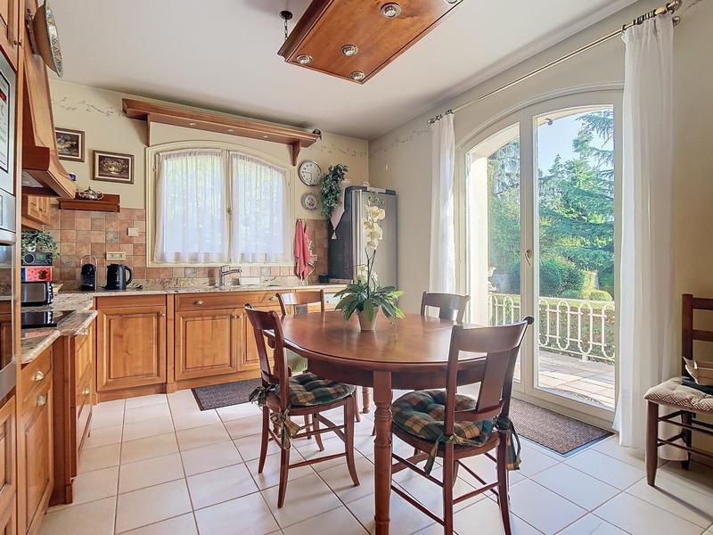 Maison de maîtres - 292 m² - 8 pièces