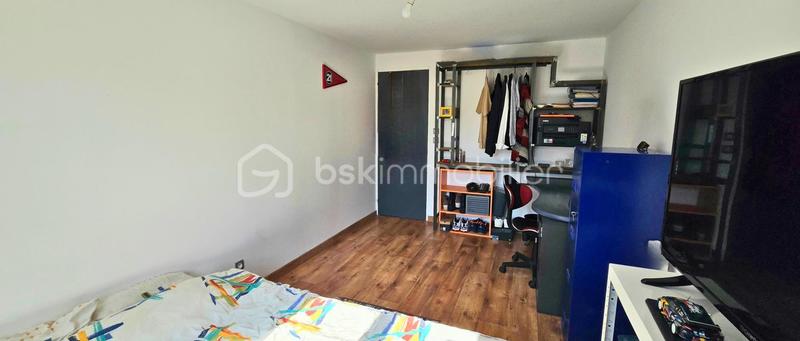 Propriété - 260 m² - 10 pièces