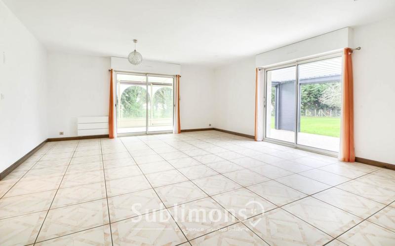 Maison traditionnelle - 95 m² - 4 pièces