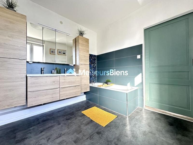 Propriété - 96 m² - 4 pièces