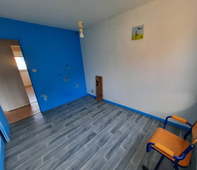 Maison - 92 m² - 5 pièces