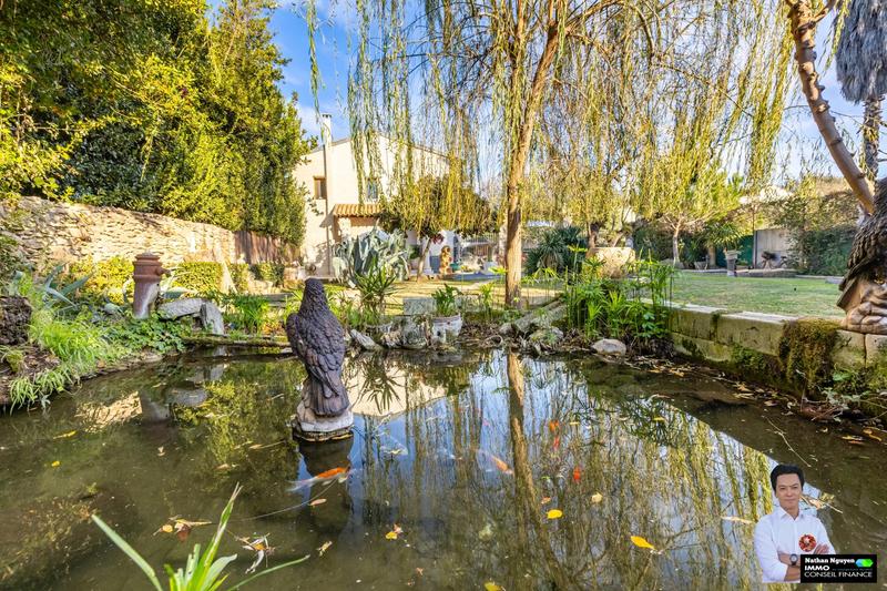 Mas - 303 m² - 9 pièces