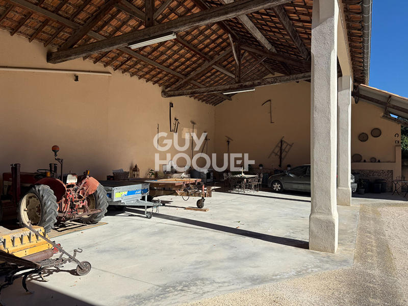 Maison bourgeoise - 680 m² - 20 pièces