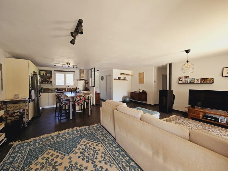 Maison traditionnelle - 116 m² - 6 pièces