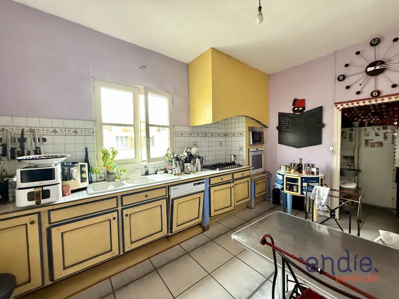 Appartement - 185 m² - 5 pièces
