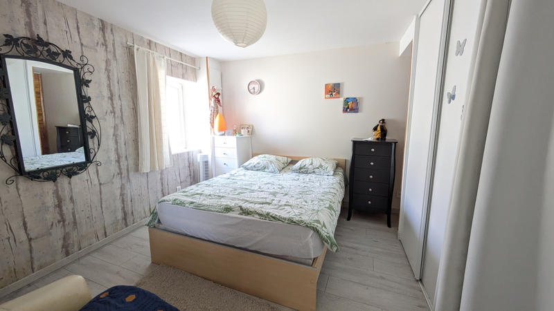 Maison - 127 m² - 9 pièces