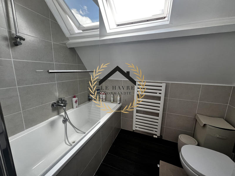 Maison - 101 m² - 4 pièces