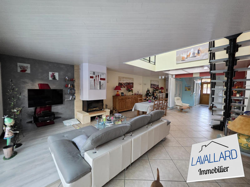 Maison - 165 m² - 5 pièces