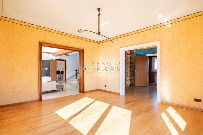 Maison ancienne - 265 m² - 11 pièces