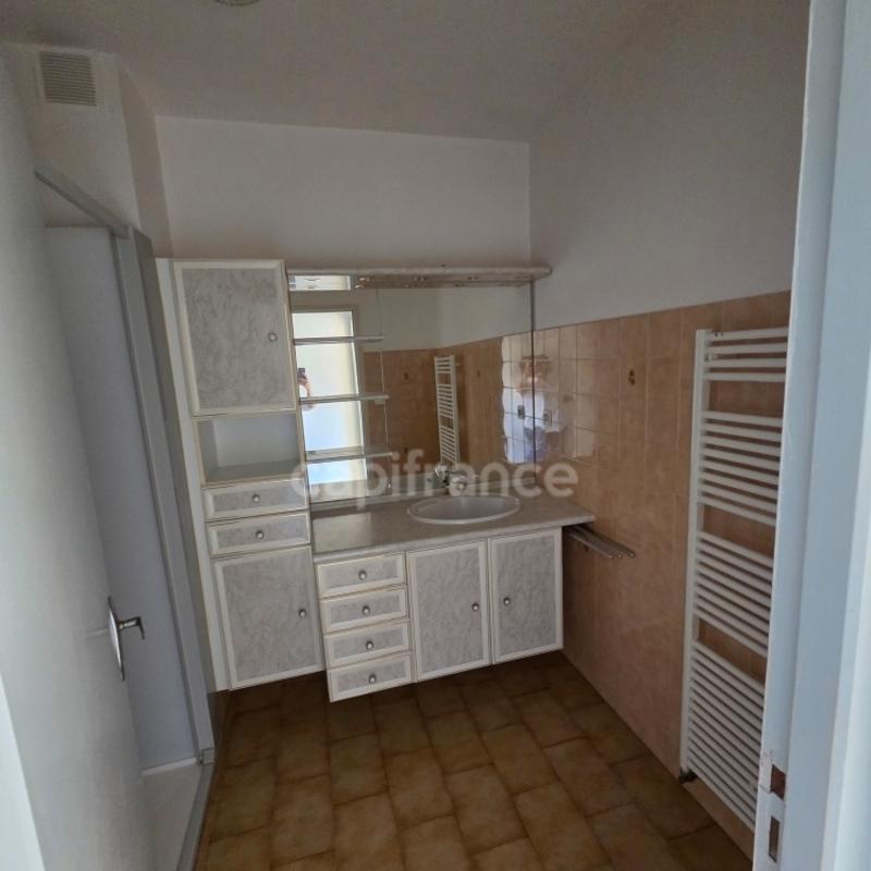 Appartement - 81 m² - 3 pièces