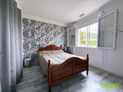 Maison - 85 m² - 5 pièces