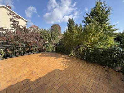 Maison - 104 m² - 5 pièces