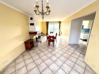 Maison - 115 m² - 7 pièces