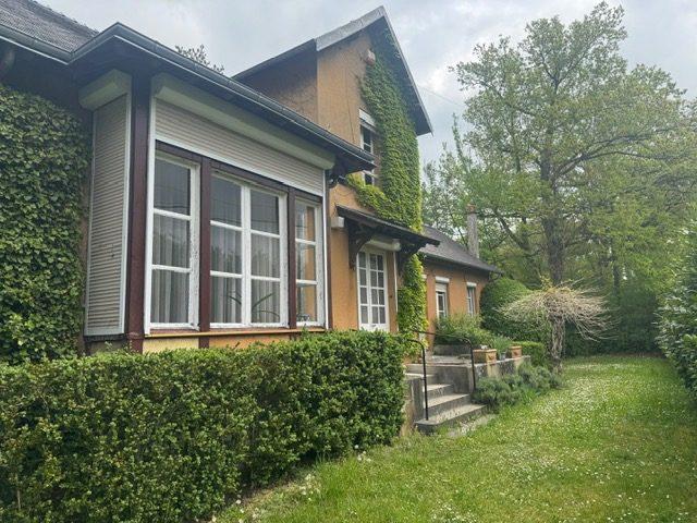 Maison ancienne - 230 m² - 10 pièces