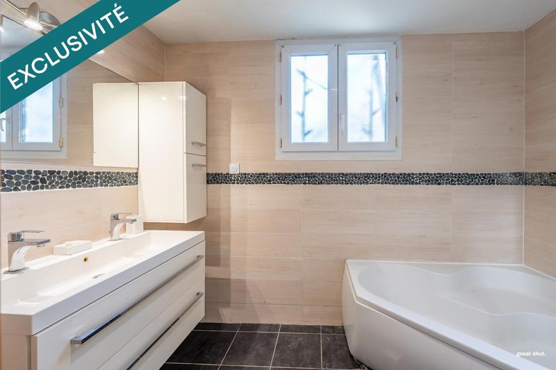 Maison - 92 m² - 5 pièces