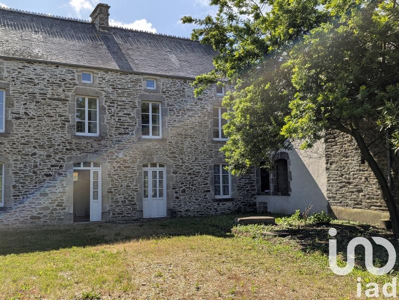 Maison - 369 m² - 9 pièces