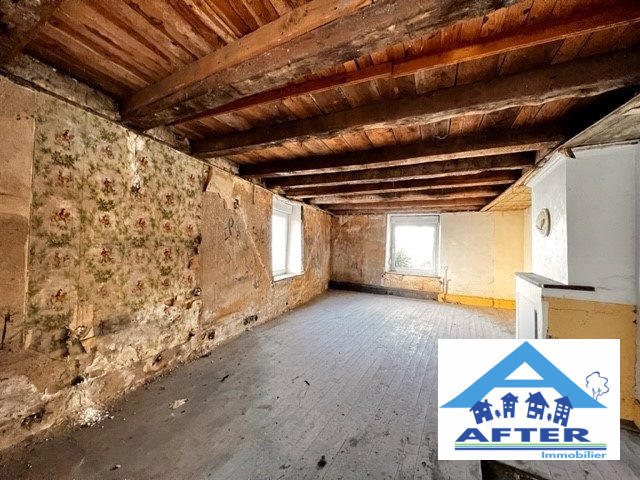 Maison - 240 m² - 8 pièces