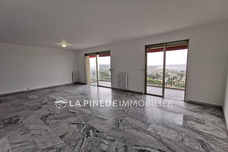 Appartement - 91 m² - 3 pièces