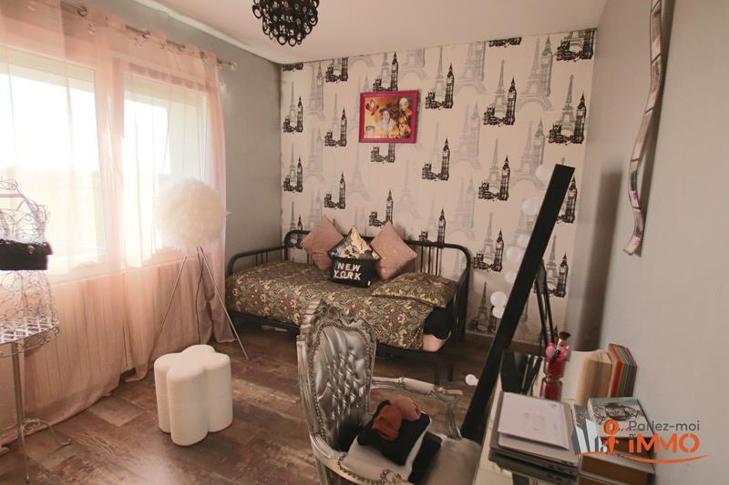 Villa - 200 m² - 6 pièces