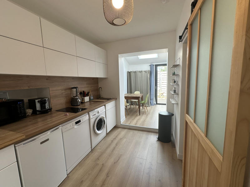 Maison - 181 m² - 6 pièces