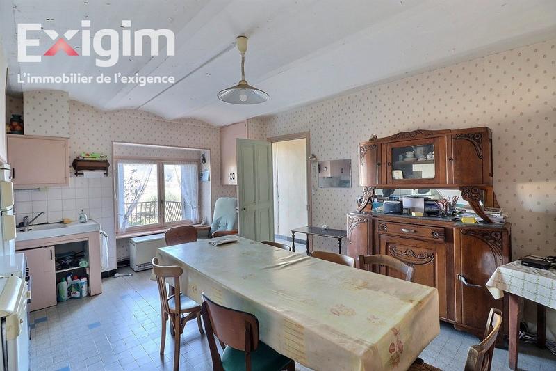 Maison - 174 m² - 7 pièces