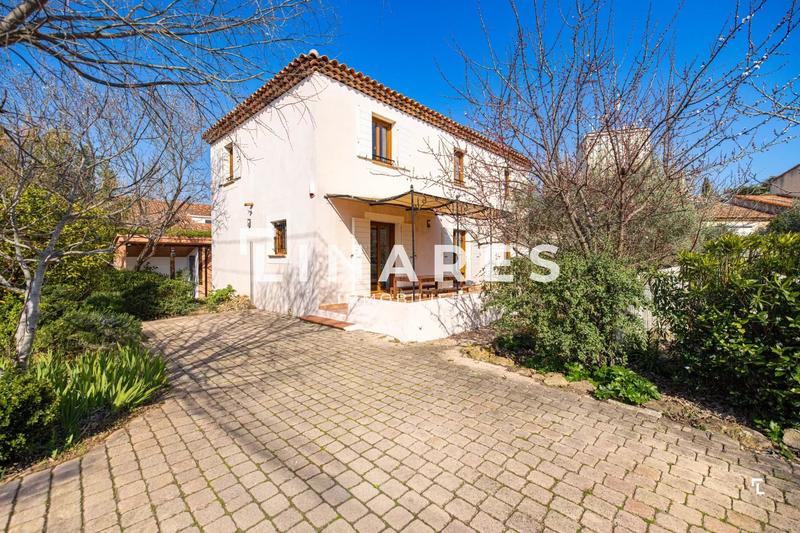 Maison - 162 m² - 6 pièces