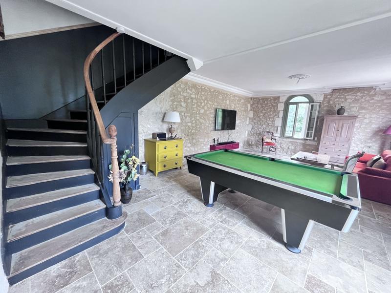 Maison ancienne - 316 m² - 12 pièces