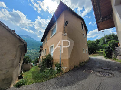 Maison ancienne - 138 m² - 7 pièces