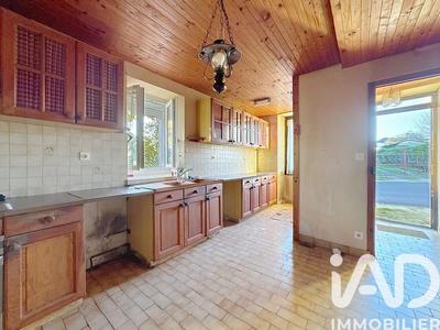 Maison - 98 m² - 5 pièces