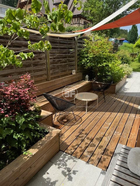 Maison - 170 m² - 7 pièces