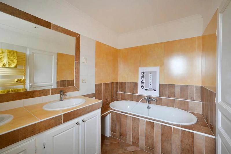 Maison - 147 m² - 5 pièces