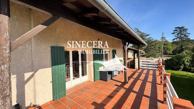 Propriété - 518 m² - 13 pièces