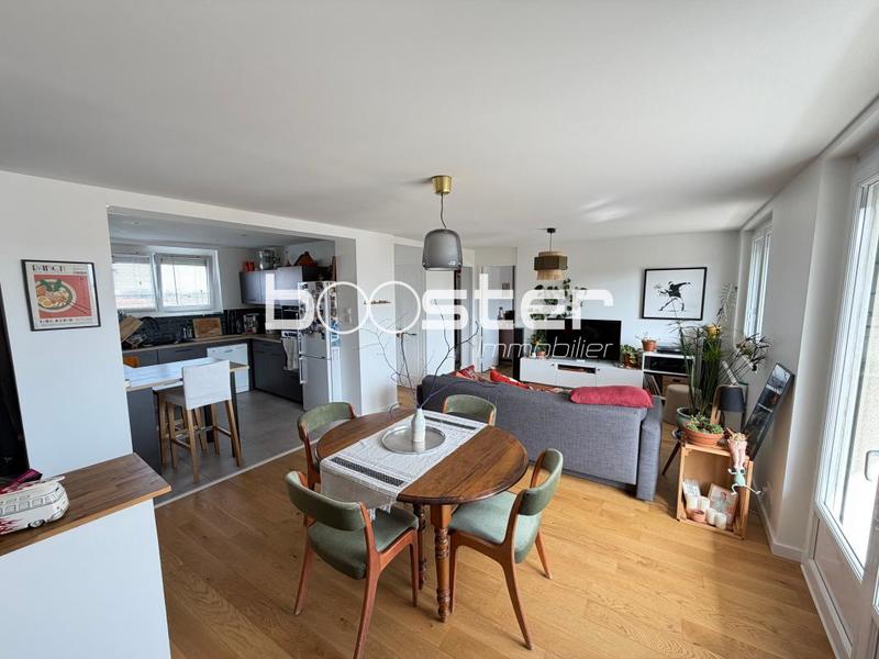 Appartement ancien - 69 m² - 3 pièces