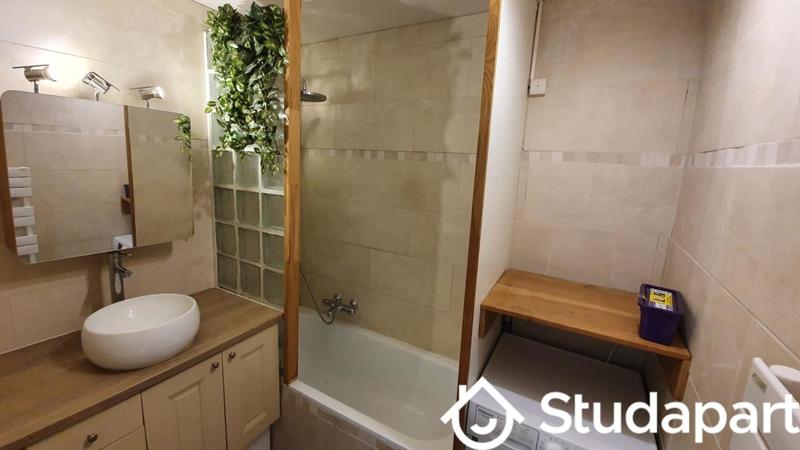 Chambre - 11 m² - 1 pièce