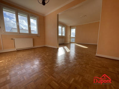 Appartement - 104 m² - 7 pièces