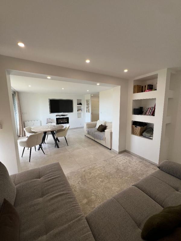 Appartement - 92 m² - 5 pièces