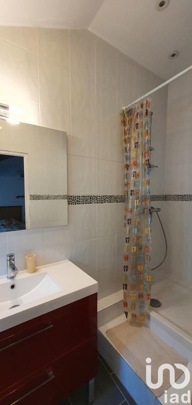 Loft - 201 m² - 9 pièces