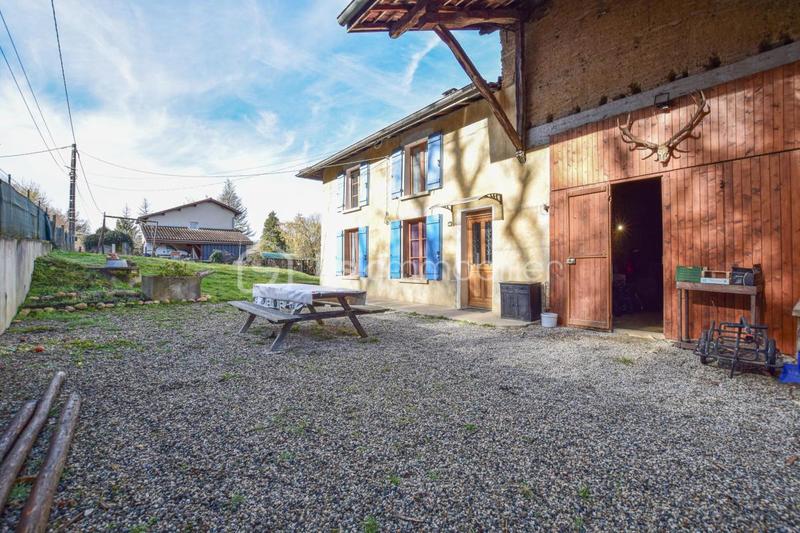 Maison - 98 m² - 5 pièces