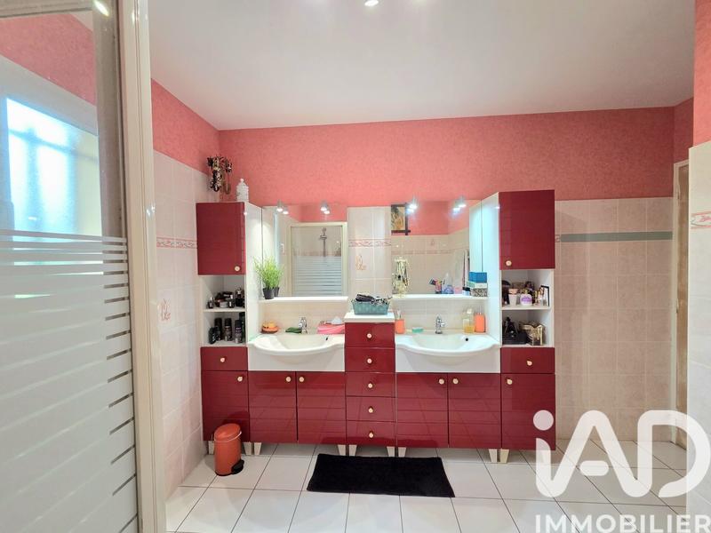 Maison - 163 m² - 7 pièces